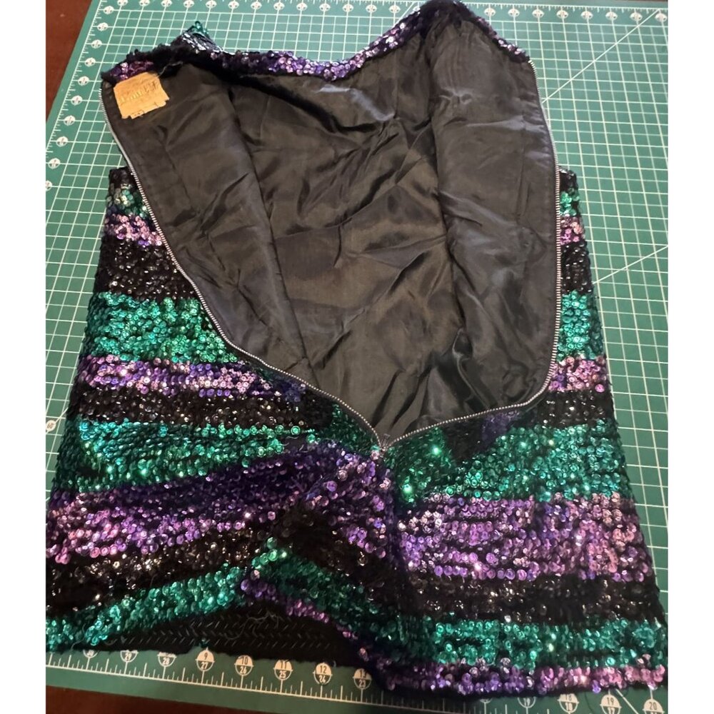 Vintage Cardell Sequin Top With Green Purple & Black Stripes 14 - Picture 5 of 6